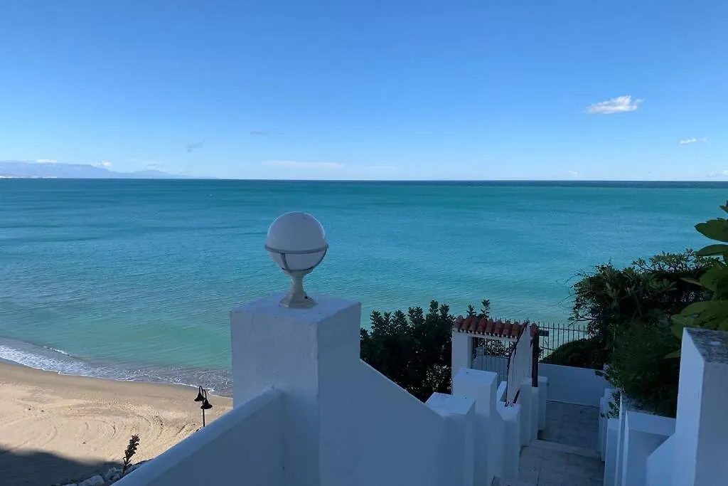 Amazing Frontline Sea Views Studio Apartment Castillo Del Vigia Torremolinos 0*,  Spain